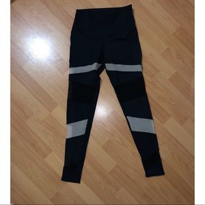 Onzie double mesh leggings SOLD OUT